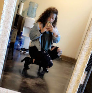 Meet your Posher, Alexia